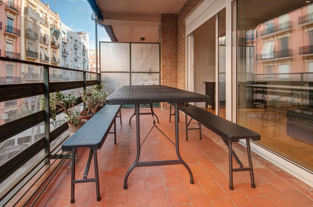 Beds & Breaks Ferrero Apartment Valencia Bagian luar foto
