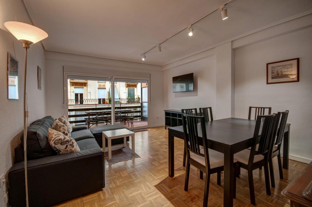 Beds & Breaks Ferrero Apartment Valencia Bagian luar foto