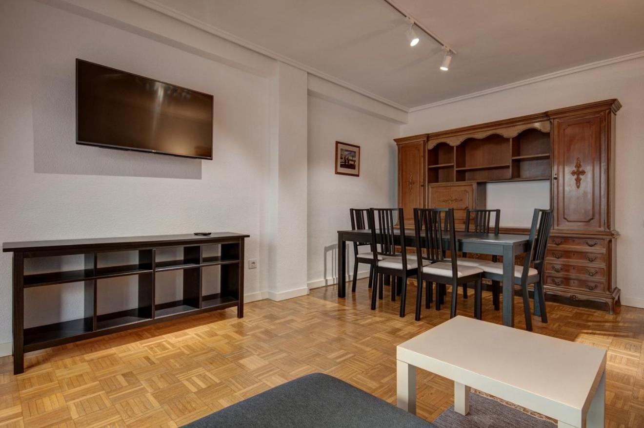 Beds & Breaks Ferrero Apartment Valencia Bagian luar foto